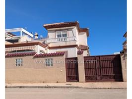 Fantástico Dúplex Semiadosado en Venta en La Marina - Oasis photo 0