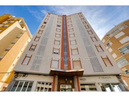 PRIMERA LÍNEA EN TORREVIEJA CON ENORME TERRAZA photo 0