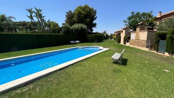 Unifamiliar Pareada En venta en - Cumbres De Calicanto - Santo Domingo, Chiva photo 0