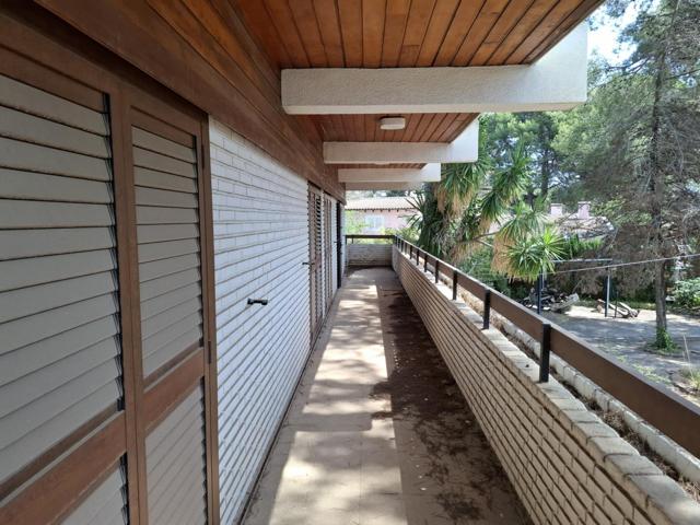 Unifamiliar En venta en La Cañada, Paterna photo 0