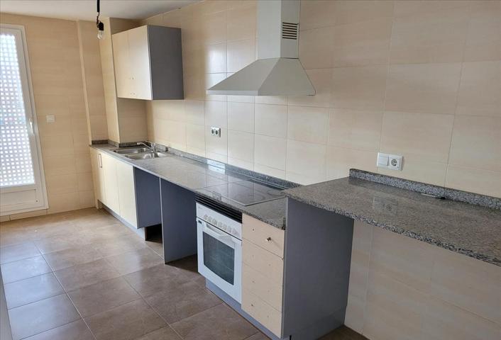 Piso En venta en Comunidad Valenciana, Navarres photo 0