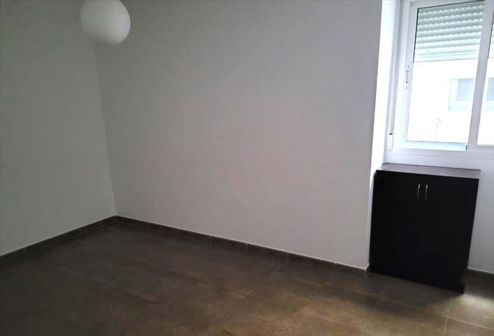 Piso En venta en Comunidad Valenciana, Navarres photo 0