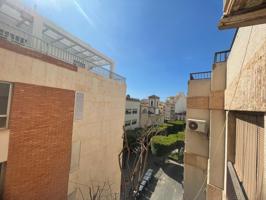 Piso tres dormitorios en el centro Almería photo 0