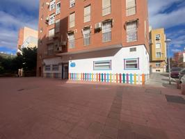 ¡Rebajado! Piso de tres dormitorios en Almería. photo 0