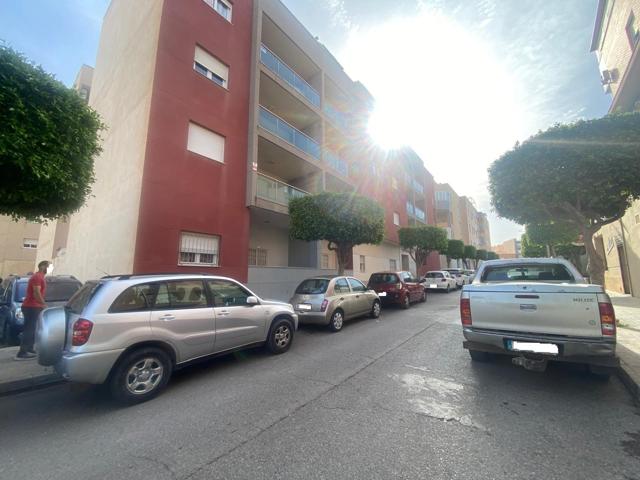 Piso y plaza de garaje en El Ejido (Almería). photo 0