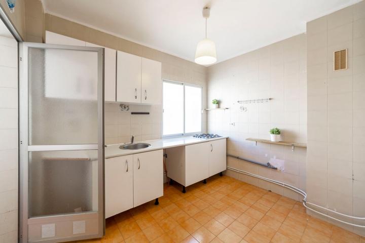 Precioso piso de tres dormitorios a la venta photo 0