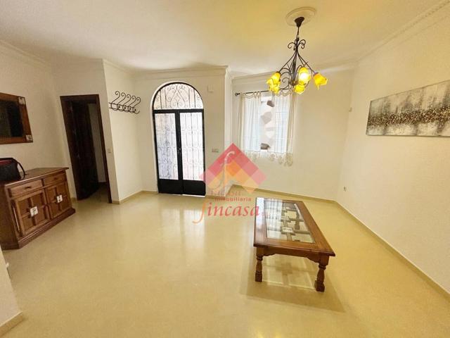 CASA EN PLENO CENTRO ¡¡¡REBAJADA DE PRECIO DE 185.000 € A 175.000 €!!! photo 0