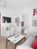 SE ALQUILA FANTÁSTICO APARTAMENTO EN EL CENTRO photo 0