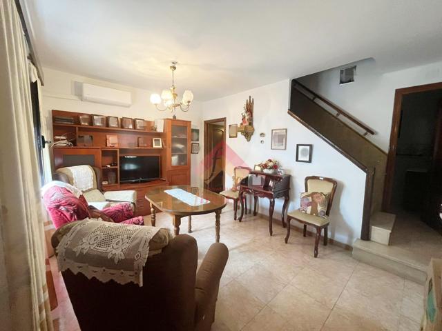 GRAN CASA EN LA ZONA DE SAN CRISTÓBAL photo 0
