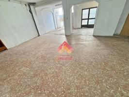 AMPLIO LOCAL COMERCIAL EN ARRIATE photo 0