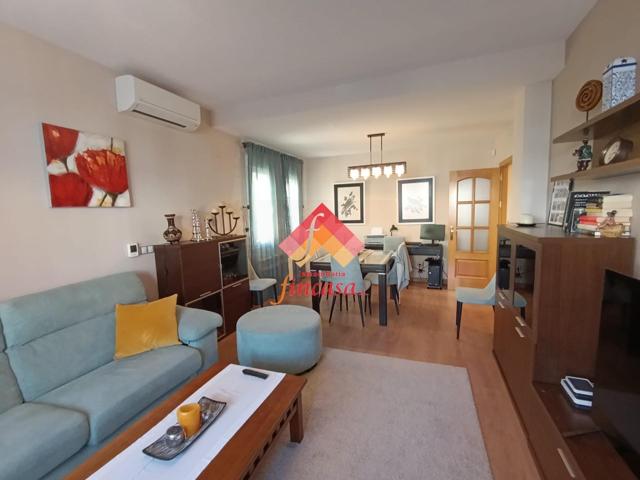 ¡¡ ESPECTACULAR PAREADA COMPLETAMENTE AMUEBLADA EN EL ARENAL!! photo 0