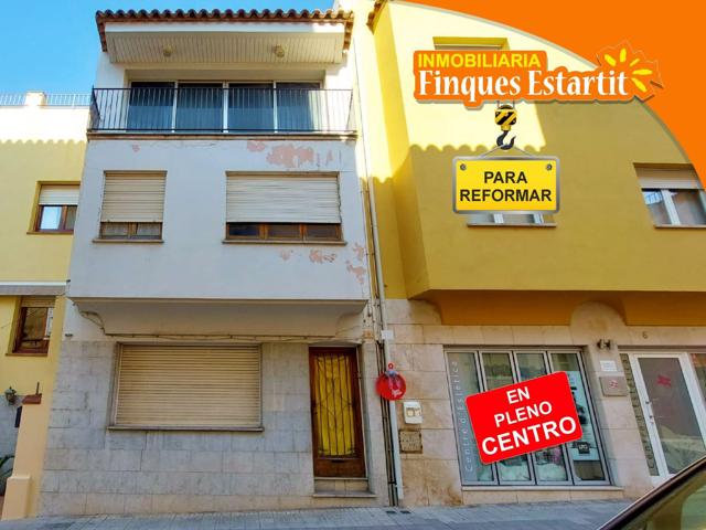 Villa En venta en Torroella de Montgrí photo 0