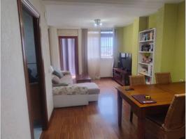 Piso Reformado en Huelin - ¡Tu nuevo hogar a un paso de la playa! photo 0