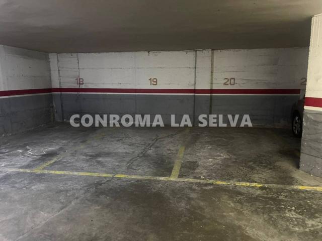 Garaje en venta en Mont-Ferrant-Sant Joan photo 0
