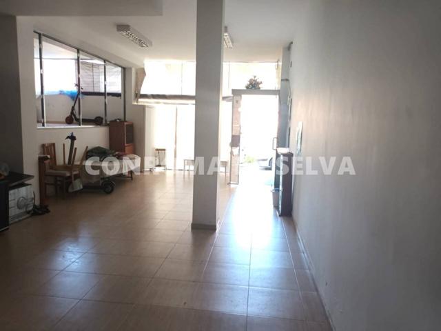 Local en venta, zona Tordera photo 0