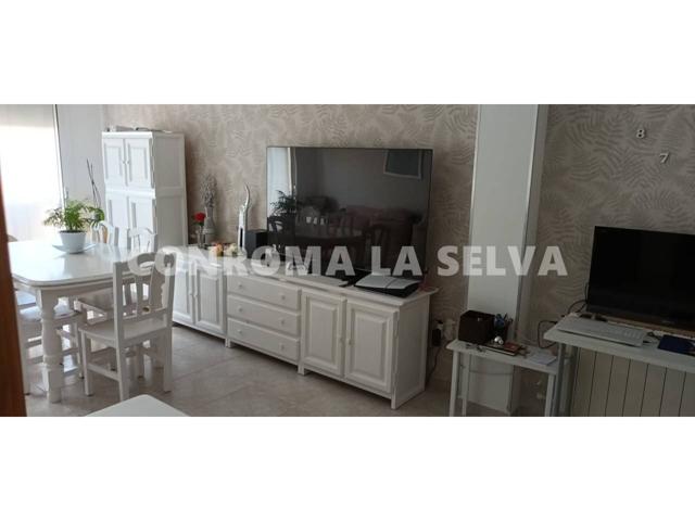 Venta de piso con parking en Vidreres photo 0