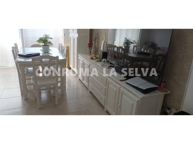 Venta de piso con parking en Vidreres photo 0