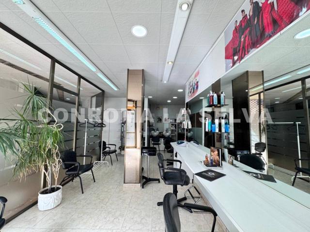 Venta de Local Comercial -Actualmente Peluquería photo 0