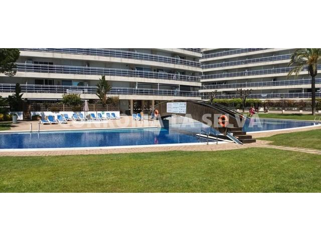 Se vende precioso piso en edificio de alto standing en Blanes photo 0