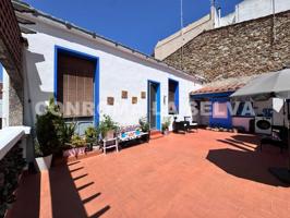 PRECIOSA CASA DE PUEBLO CONSERVADA-POSIBILIDAD DE CONSTRUIR OTRO PISO photo 0