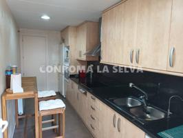 Venta de piso en Tordera y 2 PK. photo 0