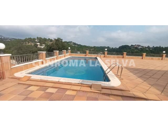 Preciosa casa en venta zona Riudarenes photo 0