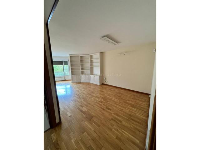 PISO en VENTA en el centro de VIC photo 0