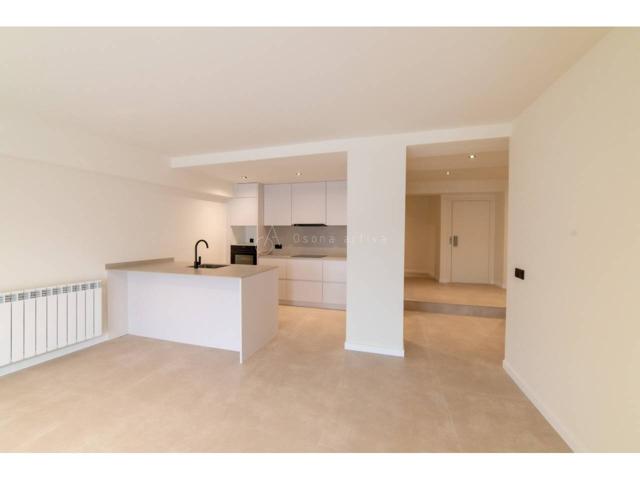 Venta de piso en Centelles photo 0