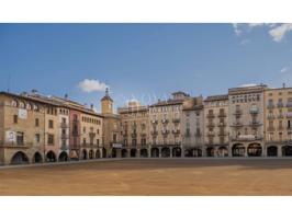 PIS A LA PLAÇA MAJOR DE VIC photo 0