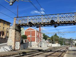 Piso en Centelles photo 0