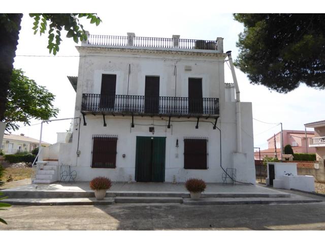 PARCELA CON VILLA MAS VIVIENDA EN VINAROZ photo 0