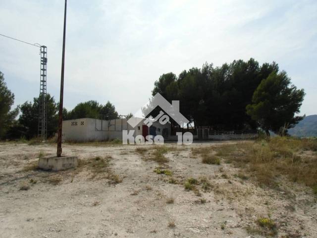 FINCA RÚSTICA EN VENTA, CON EDIFICACIÓN GRANDE PARA REFORMAR.. photo 0