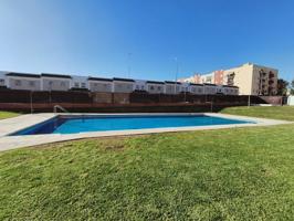 Venta de piso en Dos Hermanas photo 0