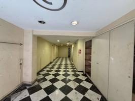 Local en alquiler en calle San Fructuoso, 1.950,00 € + 21% IVA - 19% IRPF. photo 0