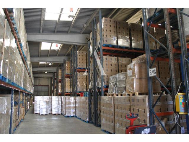 Nave industrial en venta en Montmeló photo 0