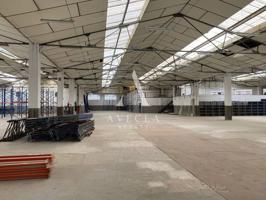 Nave industrial en alquiler en Sant Boi de Llobregat photo 0