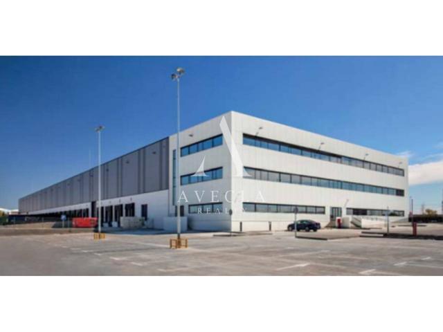 NAVE LOGÍSTICA LLAVE EN MANO en MARTORELL photo 0