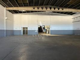 Nave industrial en alquiler en Palau-solità i Plegamans photo 0
