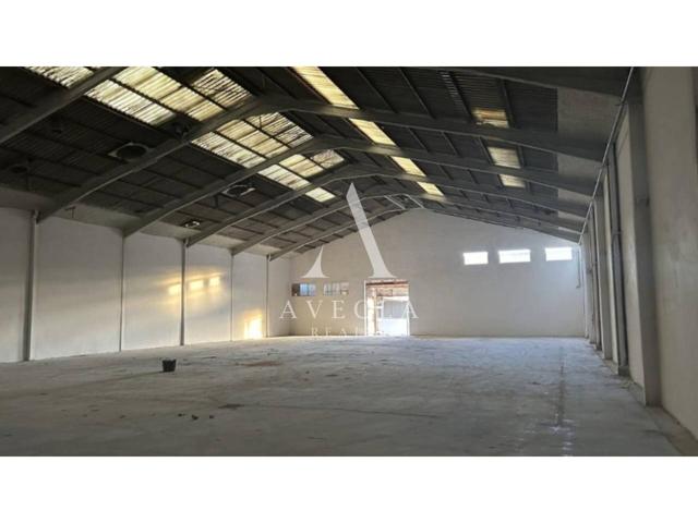 Nave industrial en alquiler en Barberà del Vallès photo 0