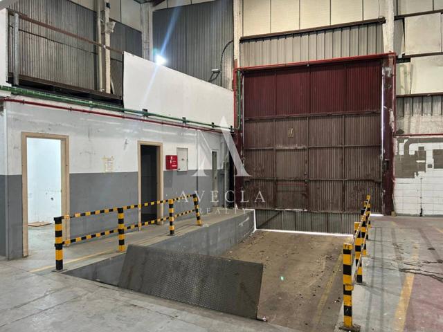 Nave Industrial en Venta Sant Boi photo 0