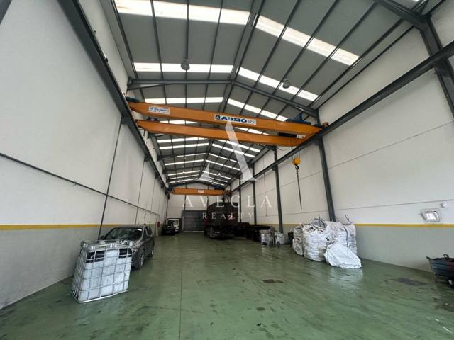 Nave Industrial en alquiler en Montcada photo 0