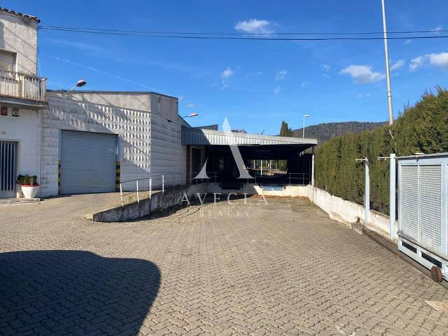 Nave Industrial en Alquiler en Sentmenat photo 0