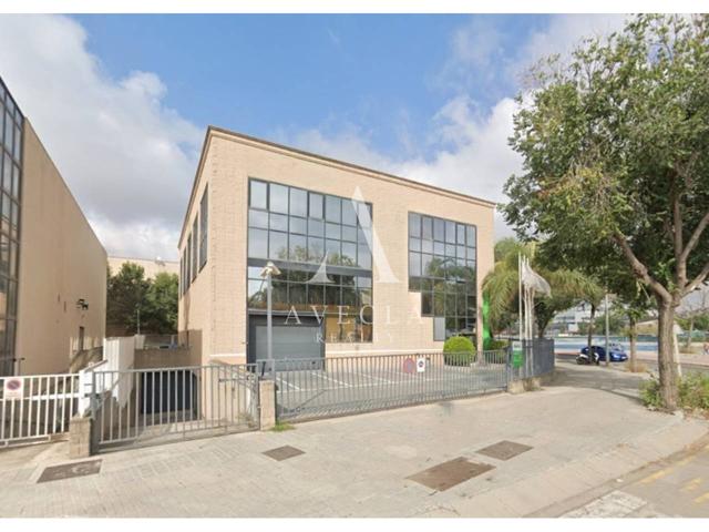 Nave Industrial en Alquiler en Hospitalet de Llobregat photo 0