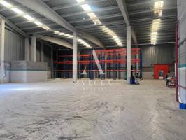 Nave Industrial en Alquiler en Rubí photo 0