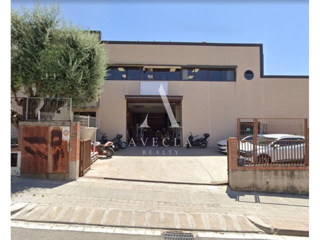 Nave Industrial en Alquiler en Sant Joan Despí photo 0