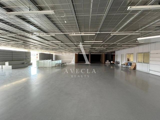 Nave Industrial en Venta en Terrassa photo 0