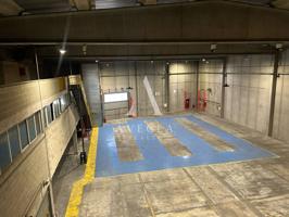 Nave Industrial en Alquiler en Montcada photo 0