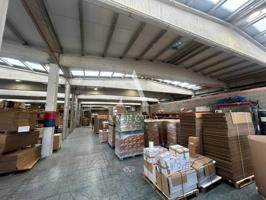 Nave Industrial en Alquiler en Terrassa photo 0