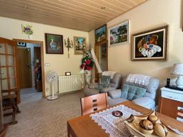 Piso esquinero en Venta en Montcada i Reixach photo 0