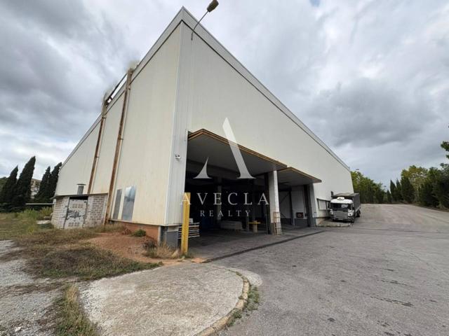 Nave Industrial en Venta en Castellbisbal photo 0